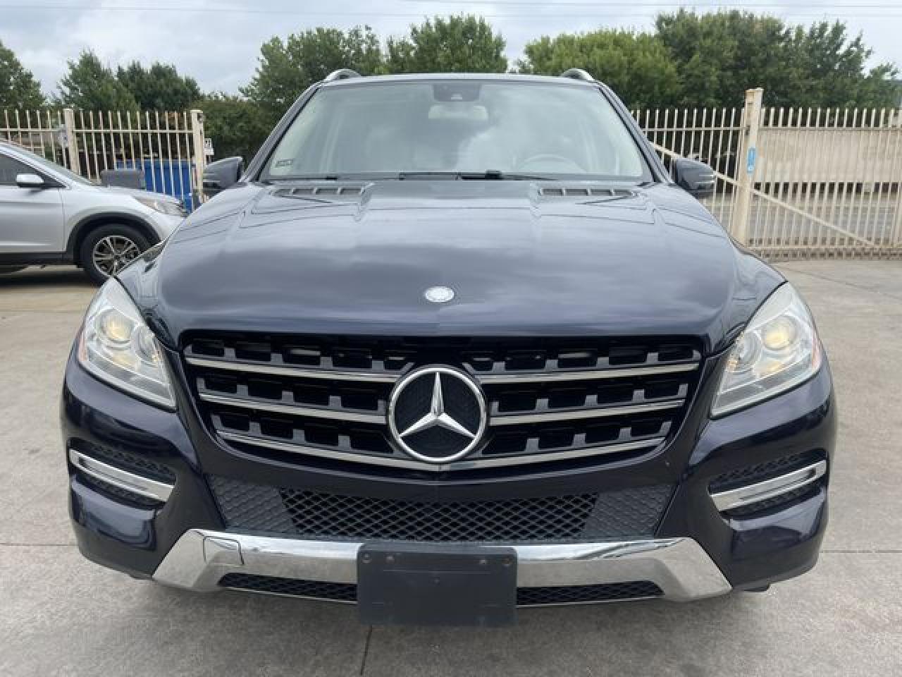 2012 MERCEDES-BENZ ML-Class