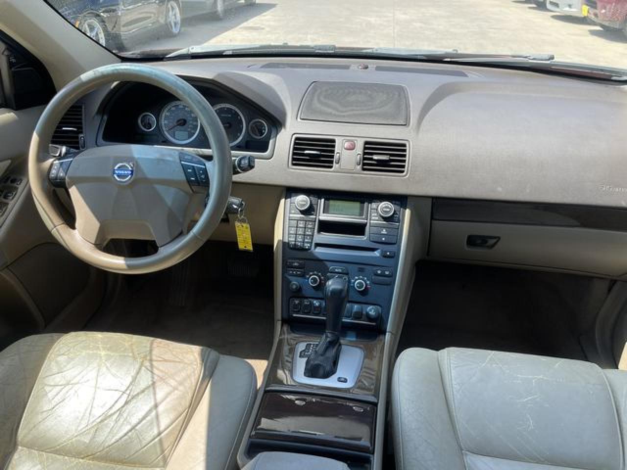 2011 VOLVO XC90