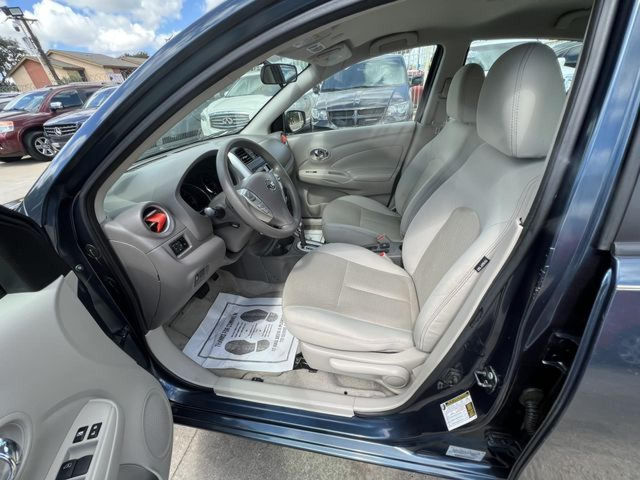 2015 NISSAN VERSA