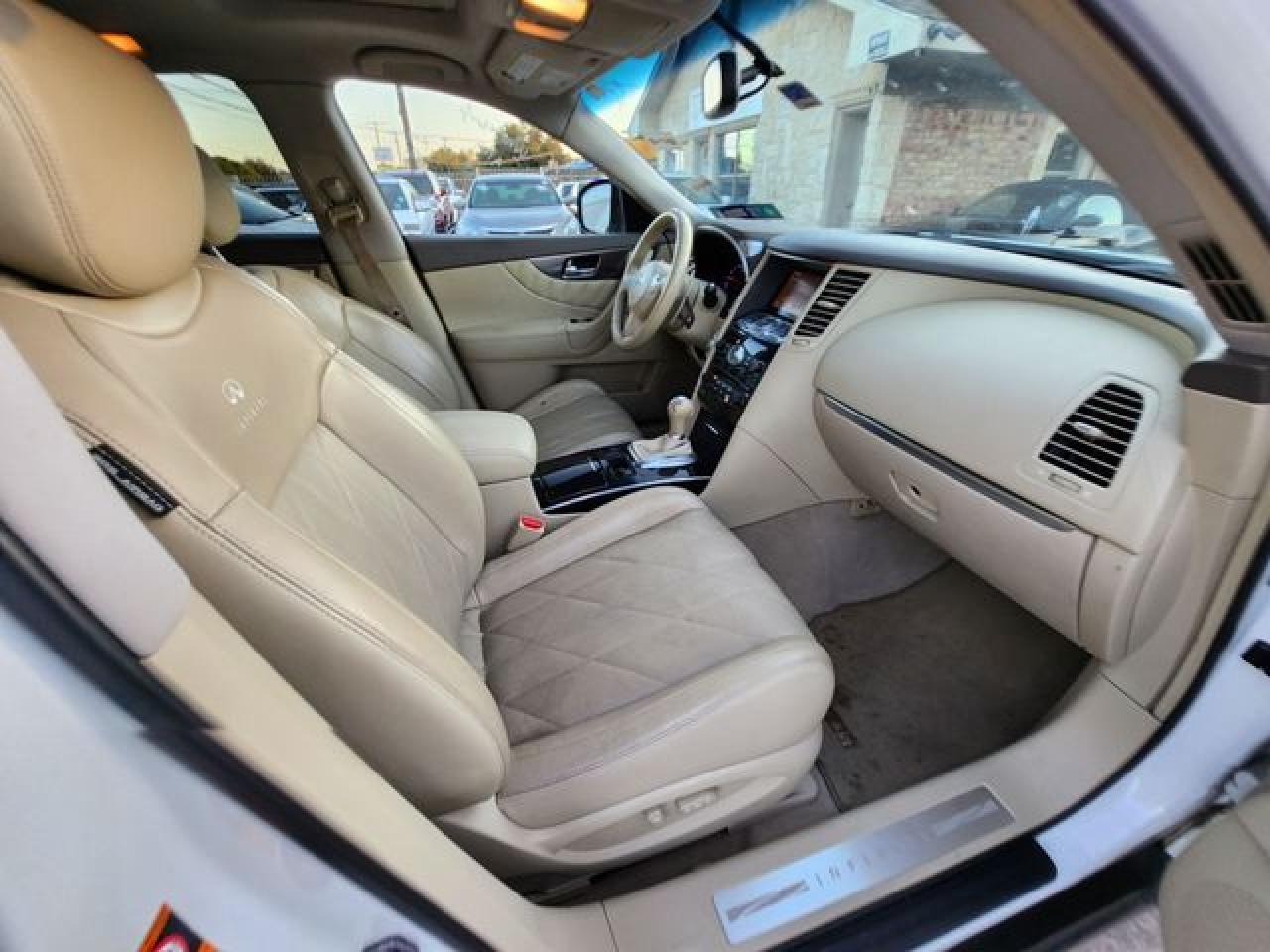 2009 INFINITI FX35