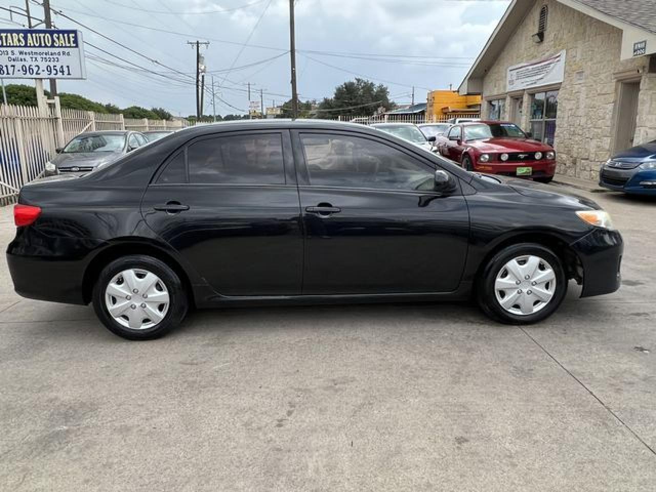 2011 TOYOTA COROLLA
