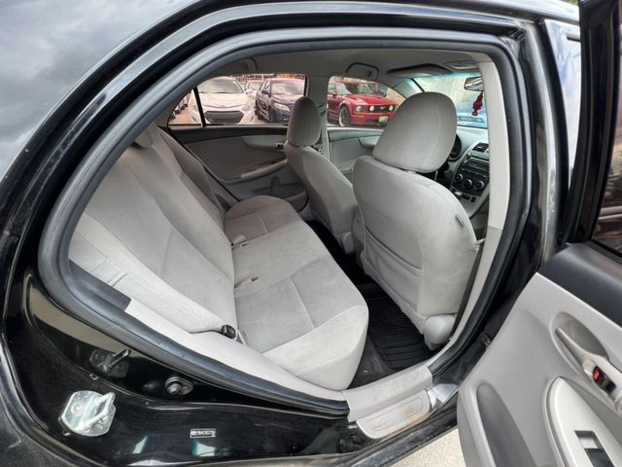 2011 TOYOTA COROLLA