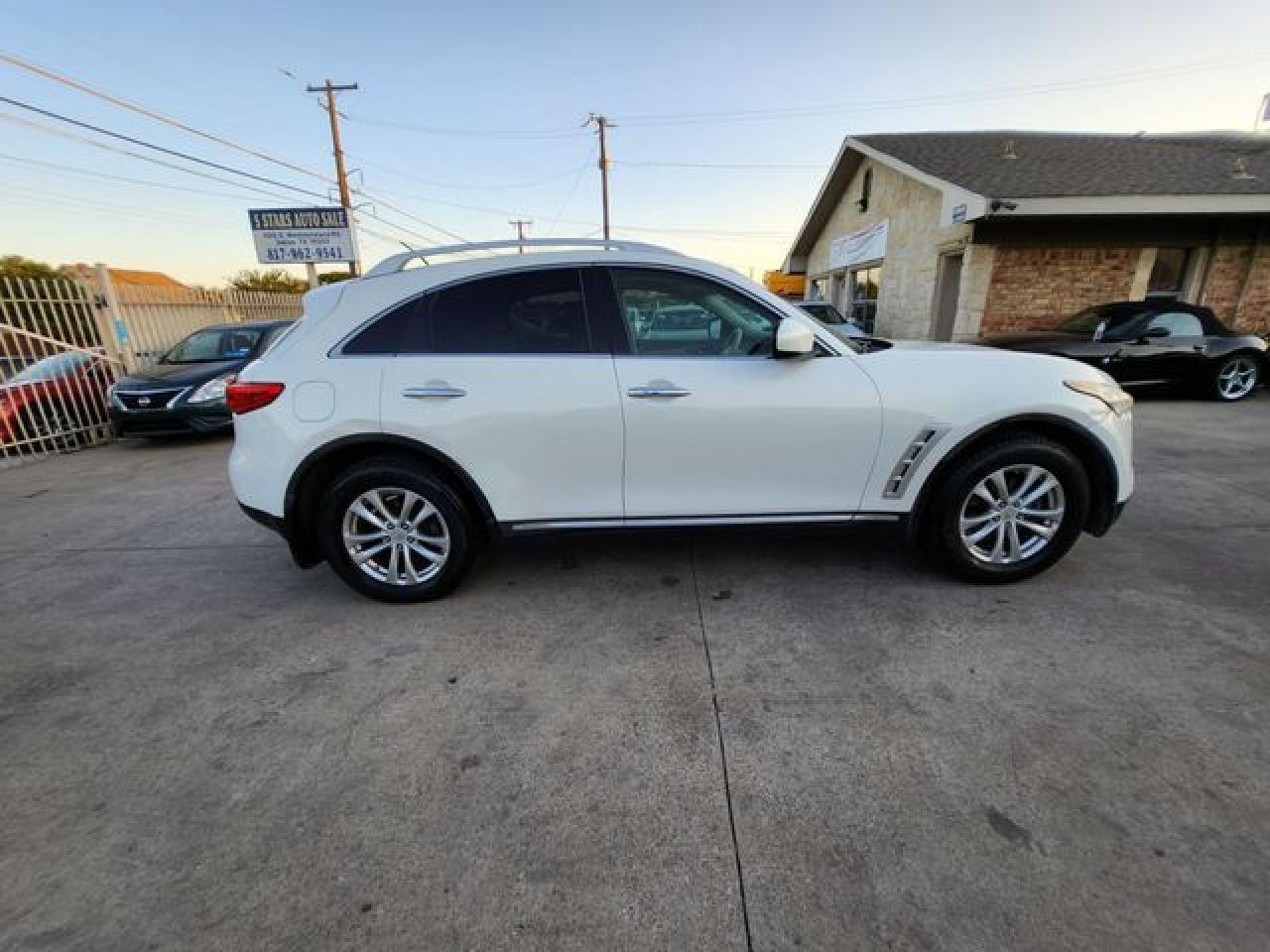 2009 INFINITI FX35