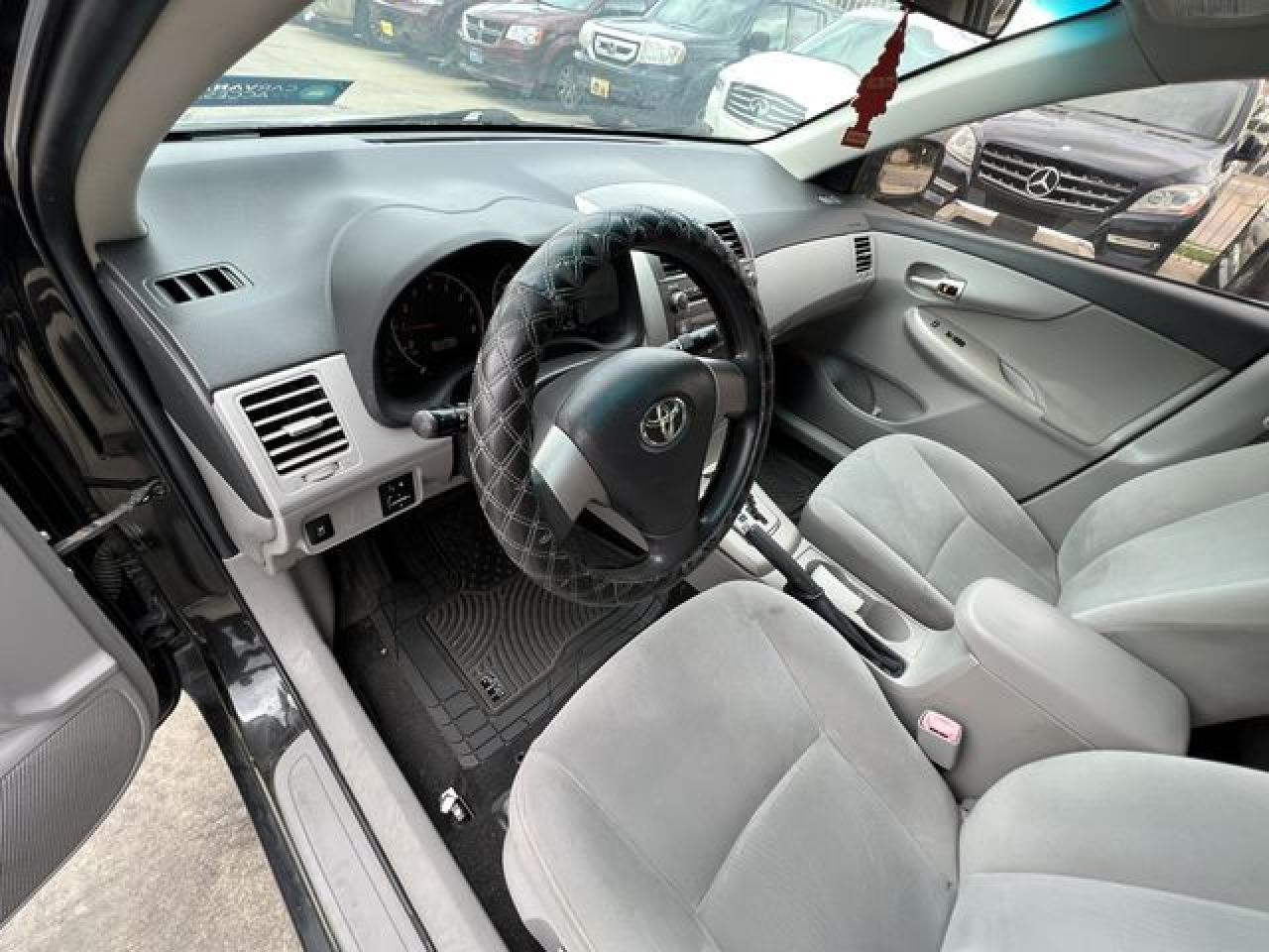 2011 TOYOTA COROLLA