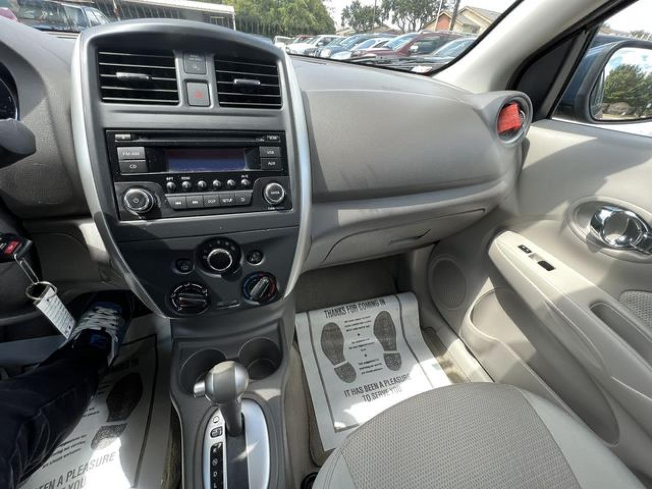 2015 NISSAN VERSA