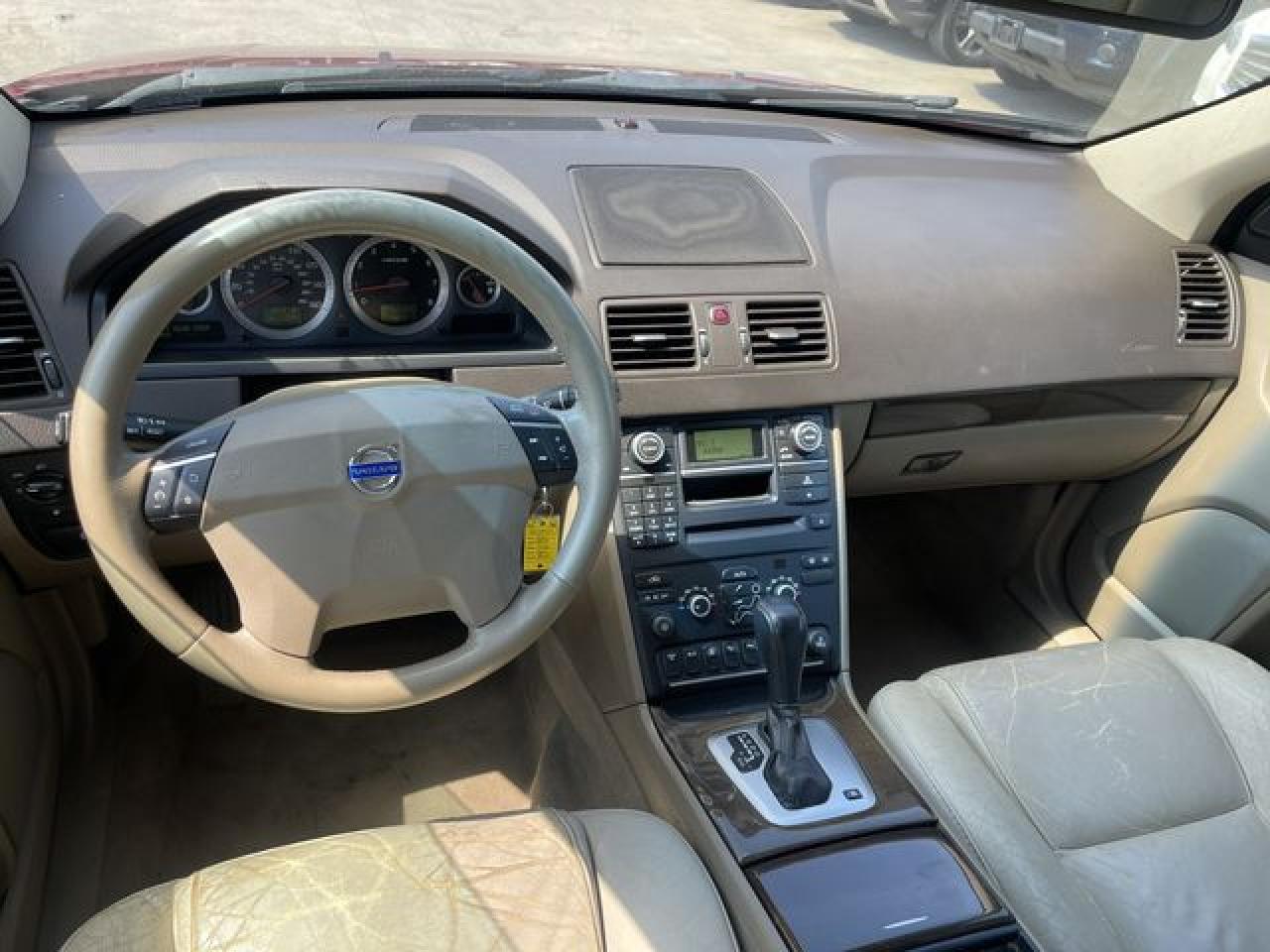 2011 VOLVO XC90