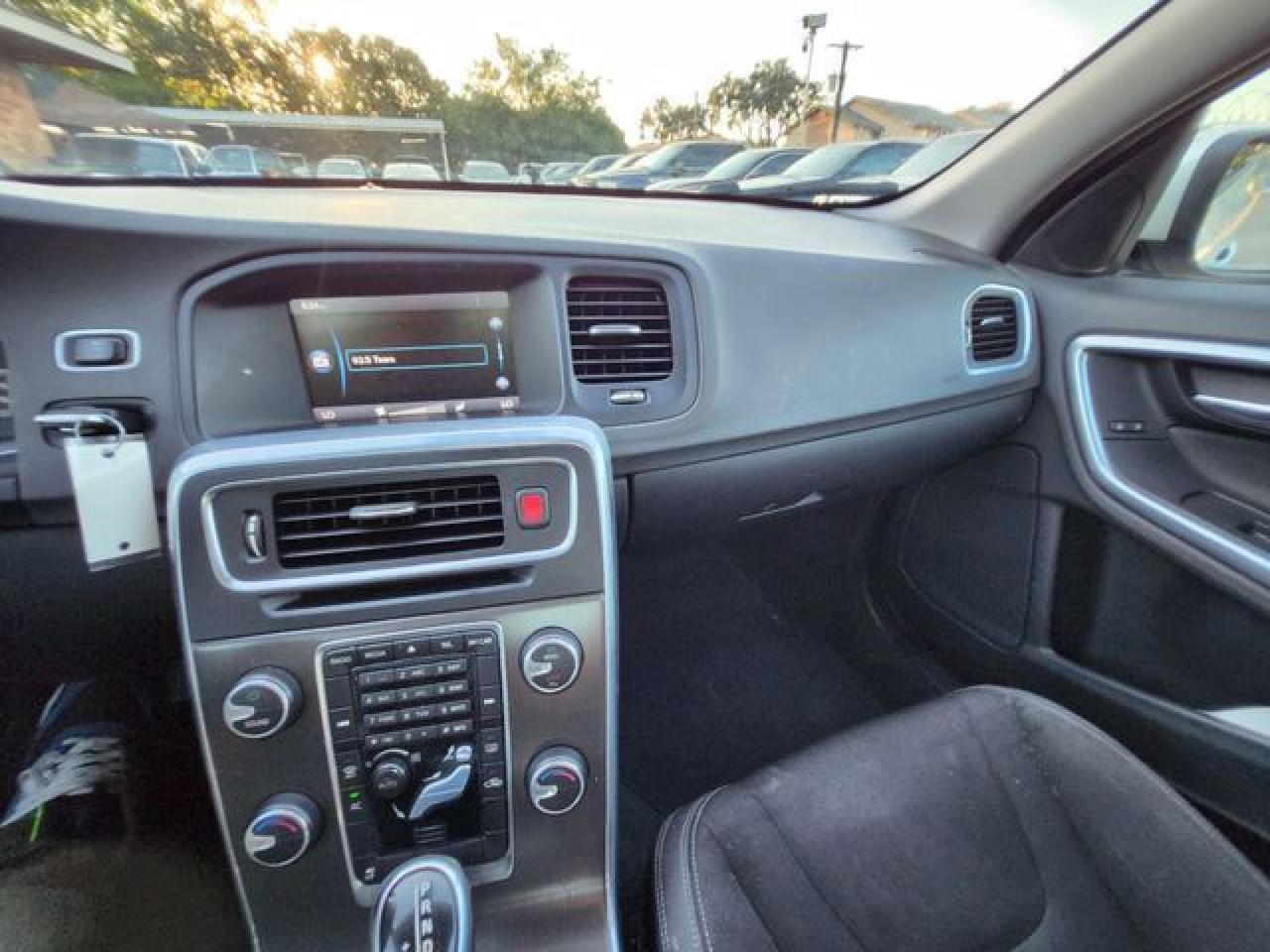 2014 VOLVO S60