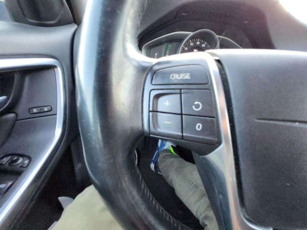 2014 VOLVO S60