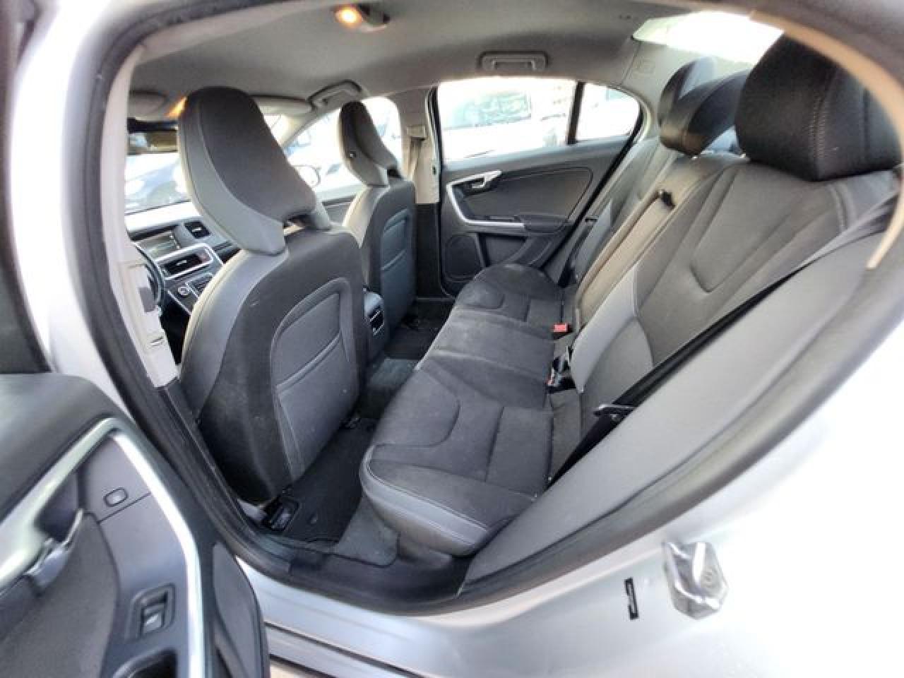 2014 VOLVO S60