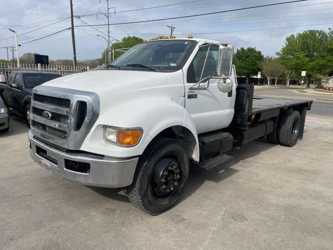 2010 FORD F-750