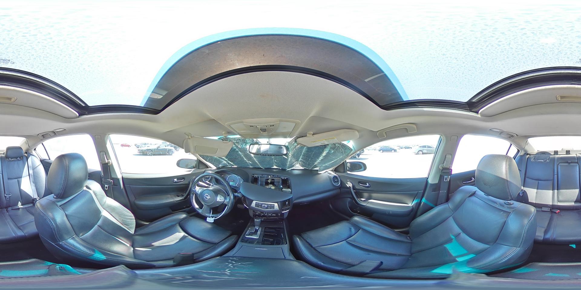 2010 NISSAN Maxima