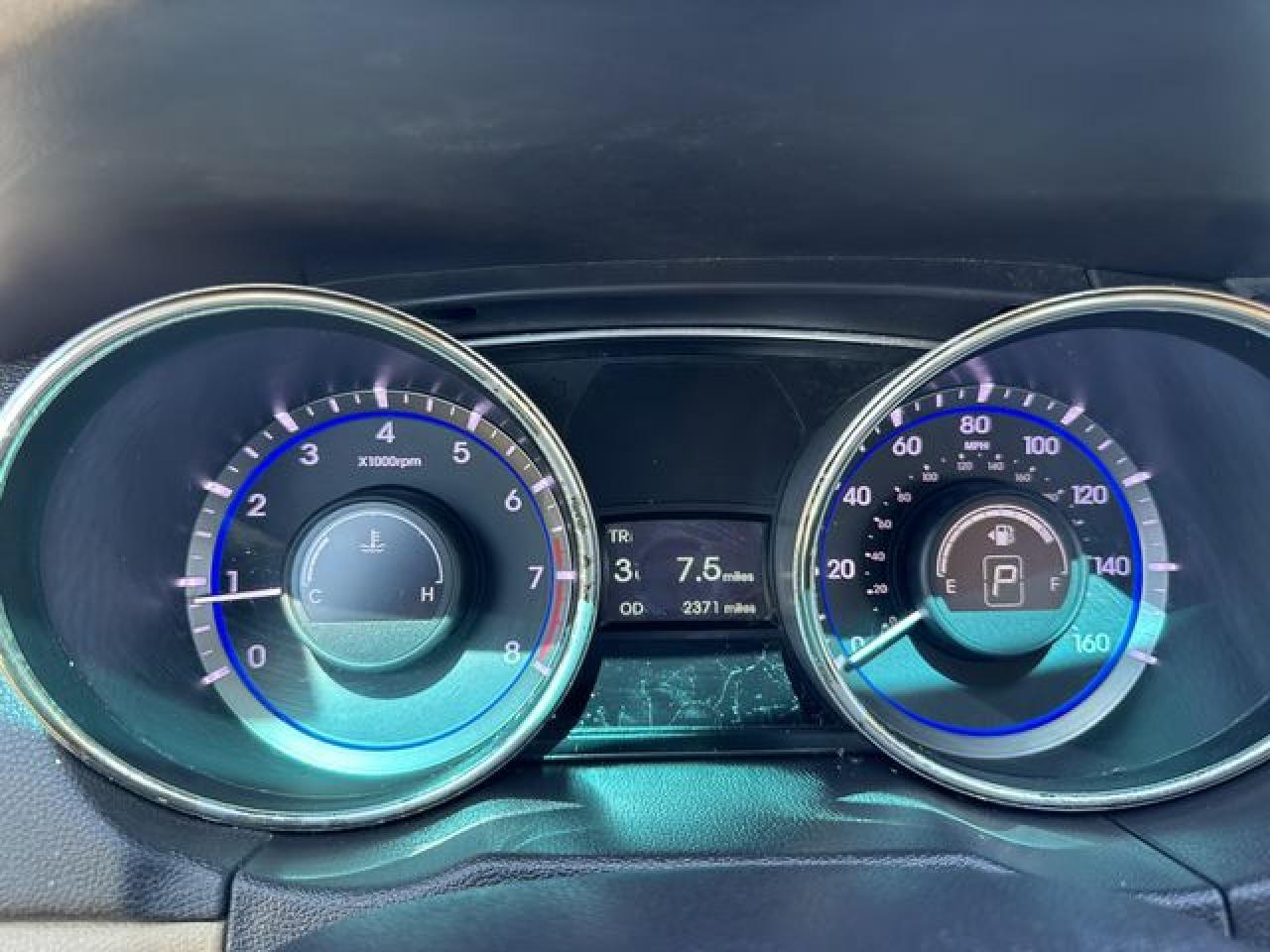 2011 HYUNDAI SONATA