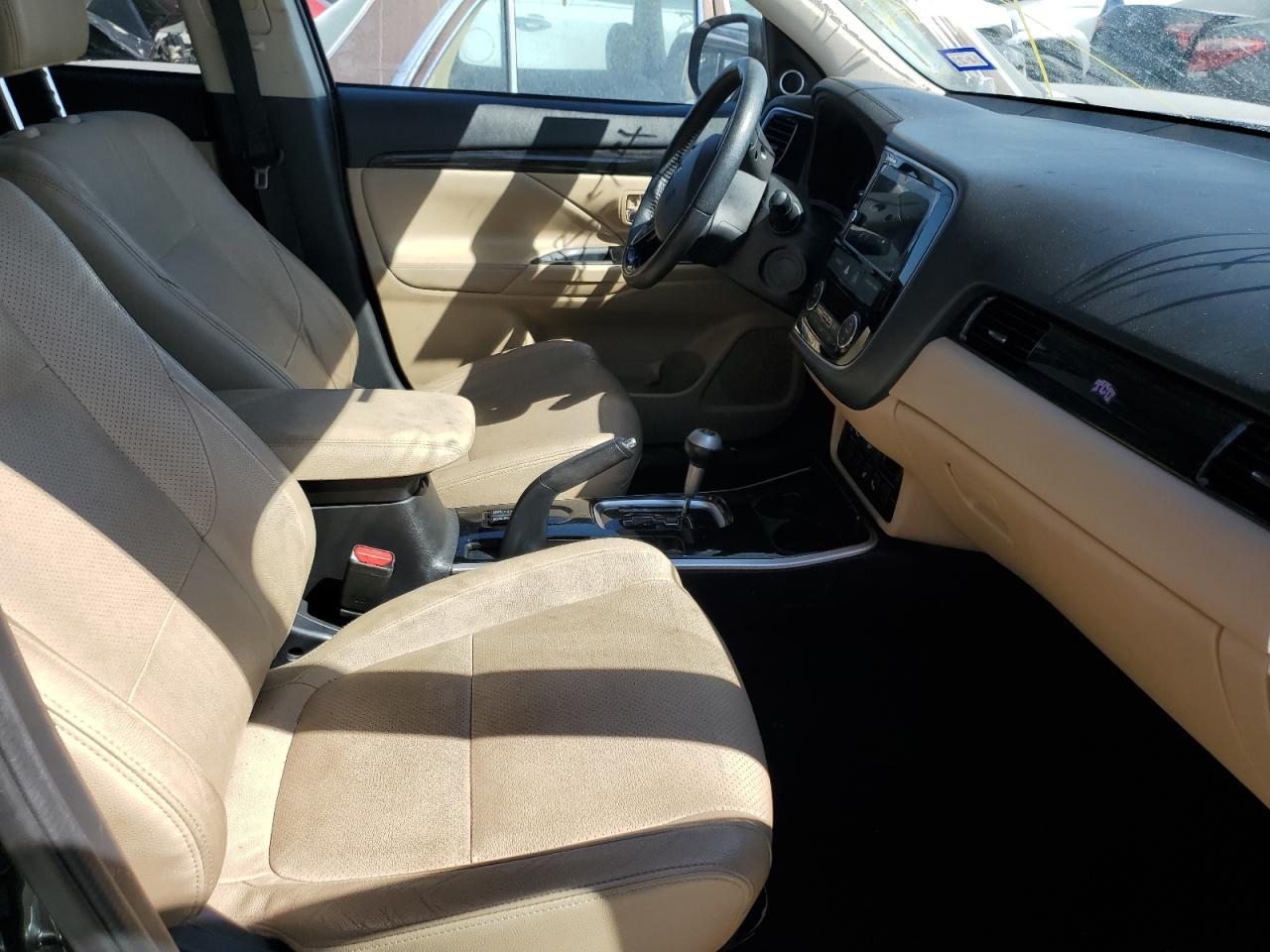 2018 MITSUBISHI outlander