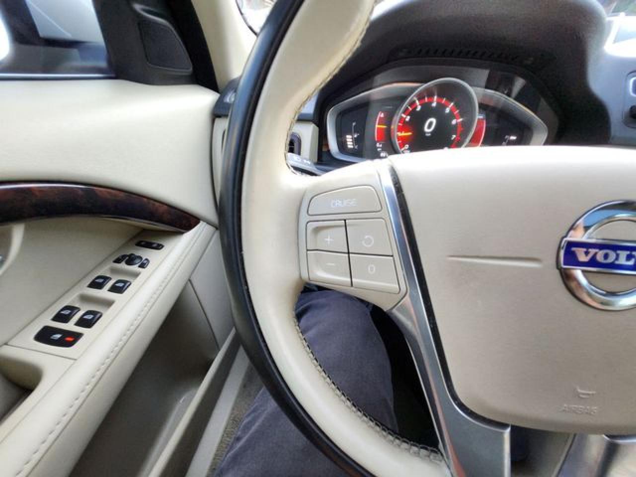 2015 VOLVO S80
