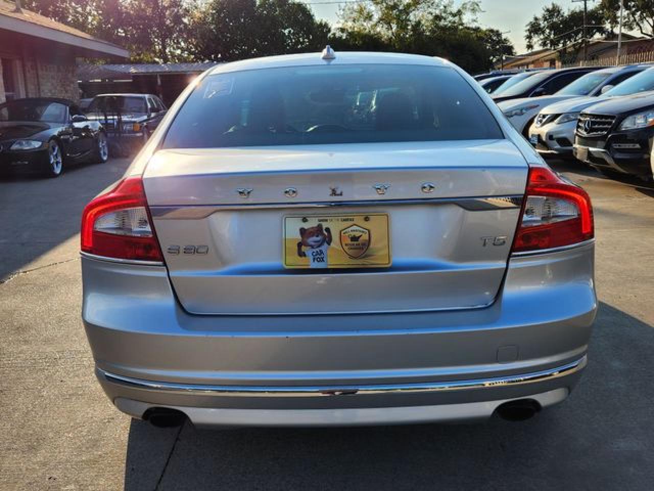 2015 VOLVO S80