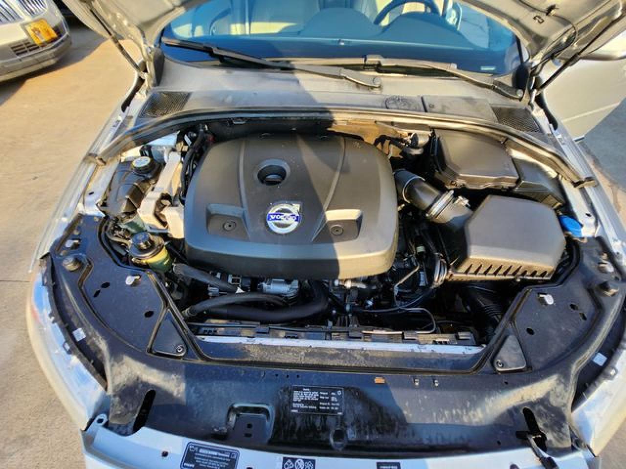 2015 VOLVO S80