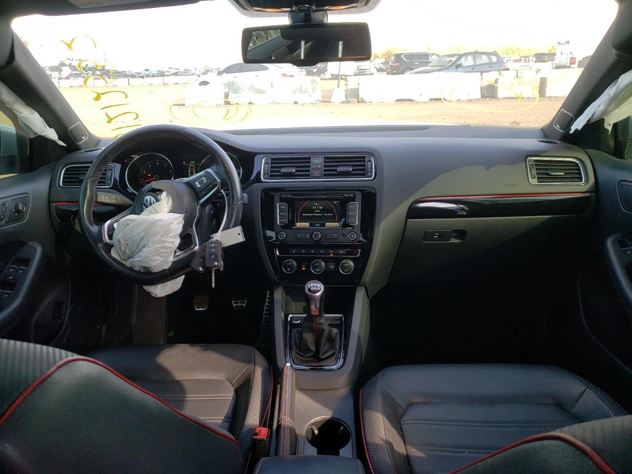 2015 VOLKSWAGEN JETTA