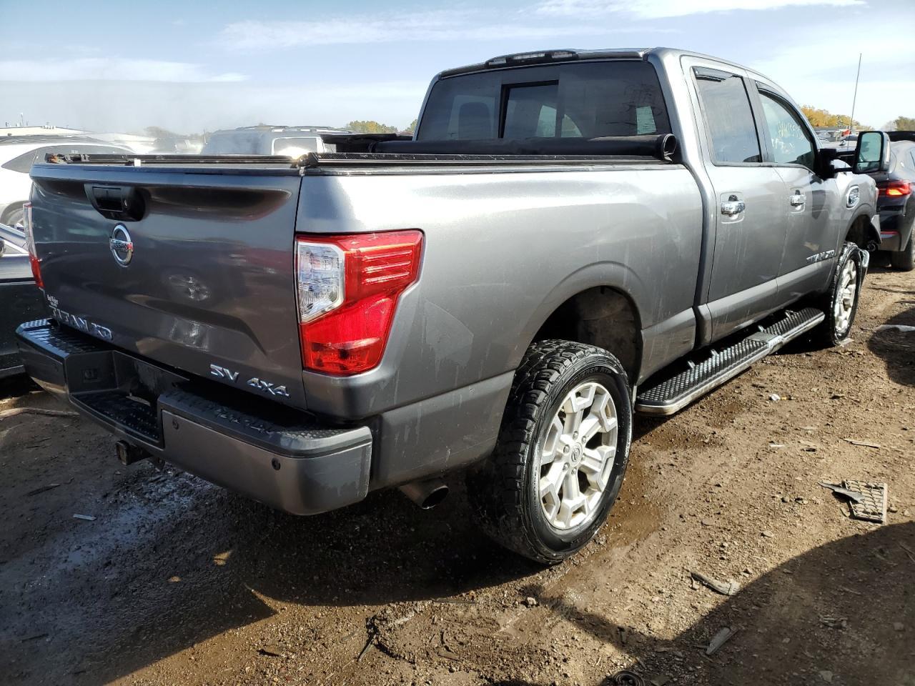 2016 NISSAN Titan