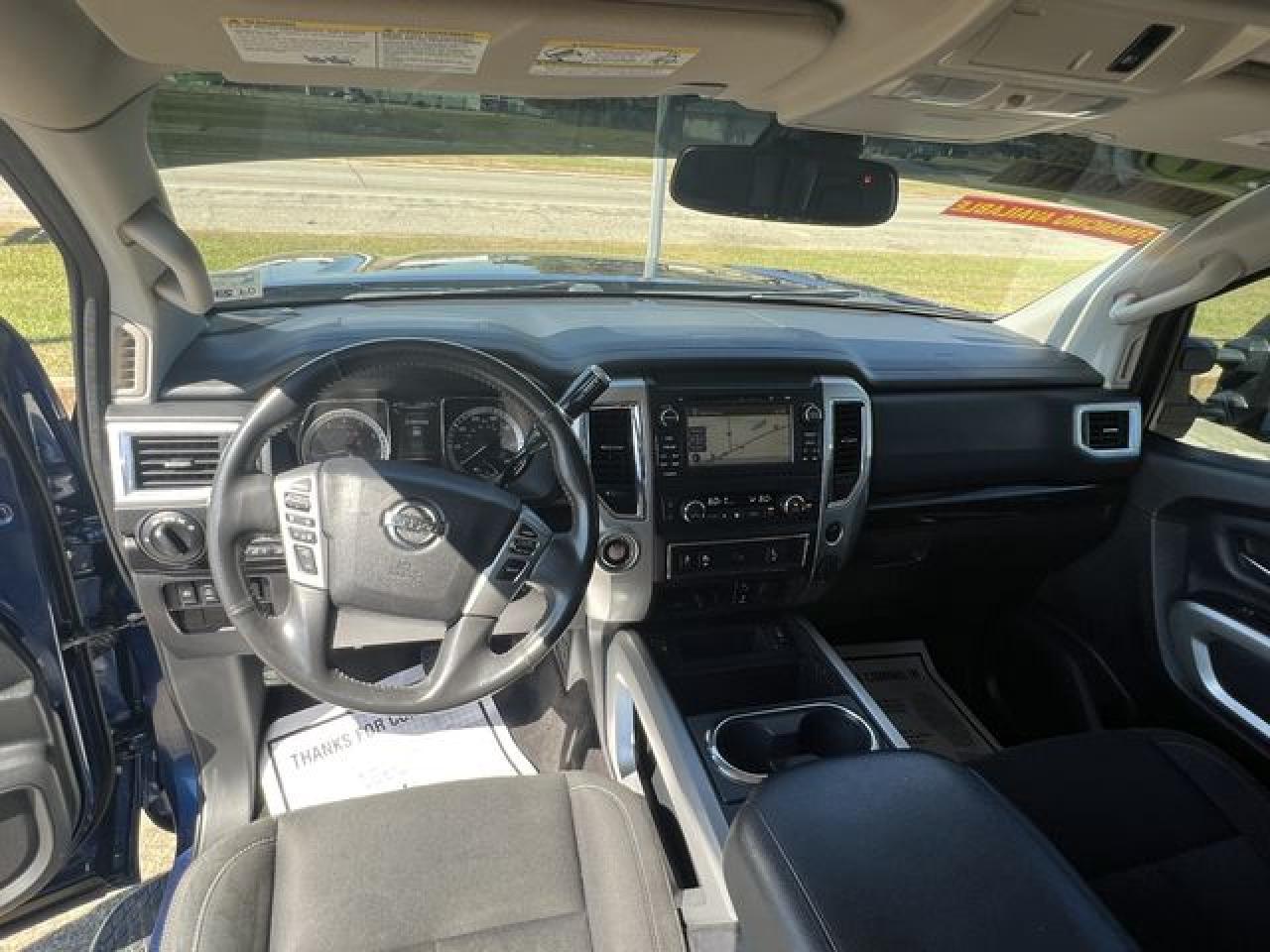 2017 NISSAN Titan