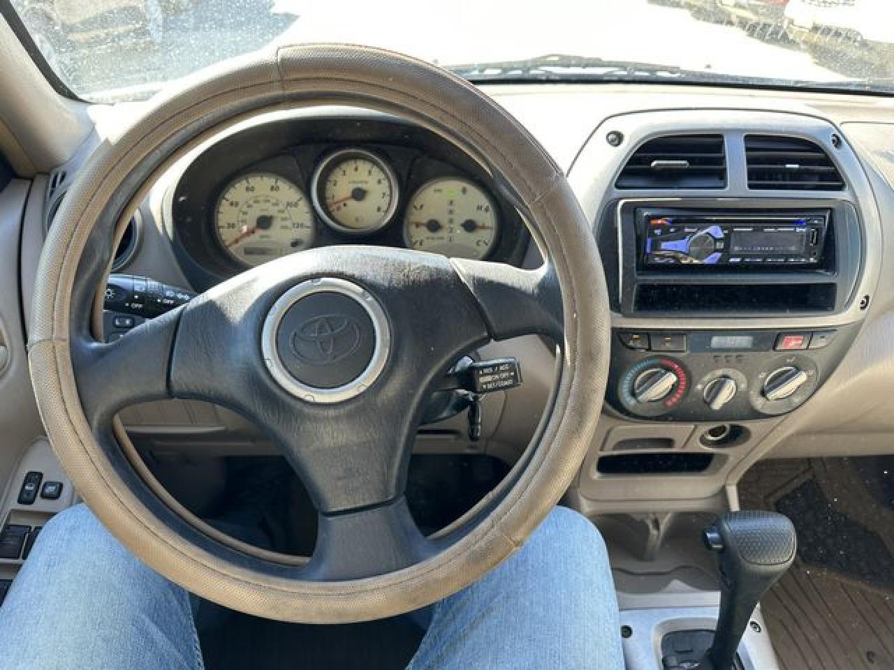 2002 TOYOTA RAV4