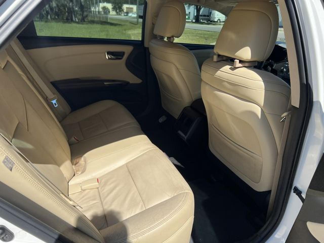 2014 TOYOTA Avalon