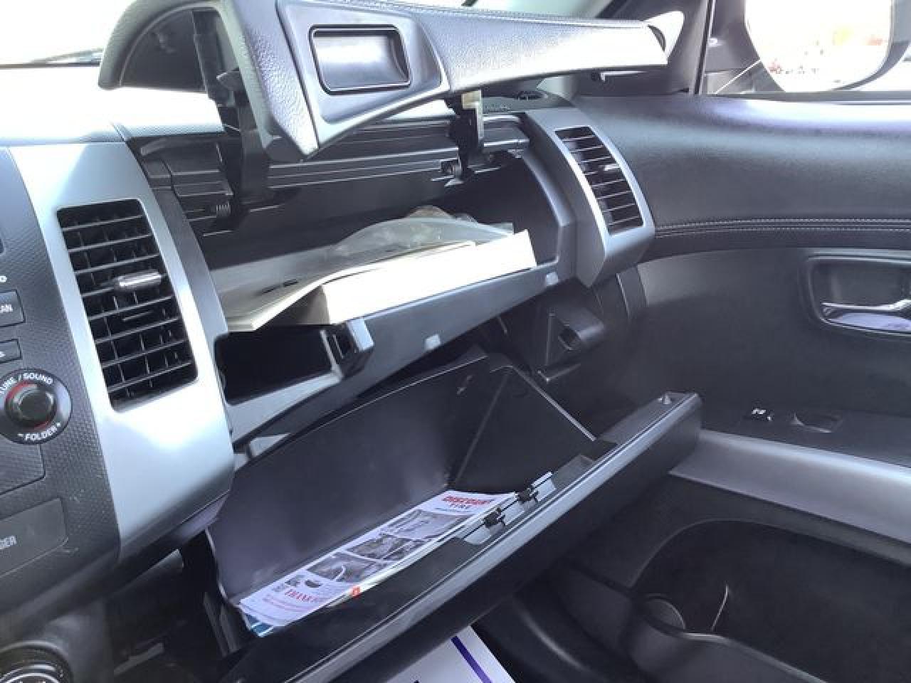 2011 MITSUBISHI outlander
