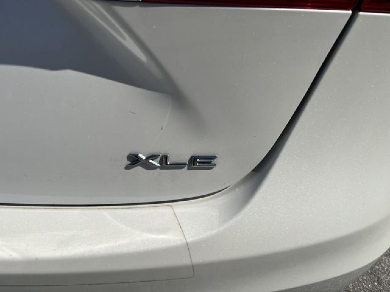 2014 TOYOTA Avalon