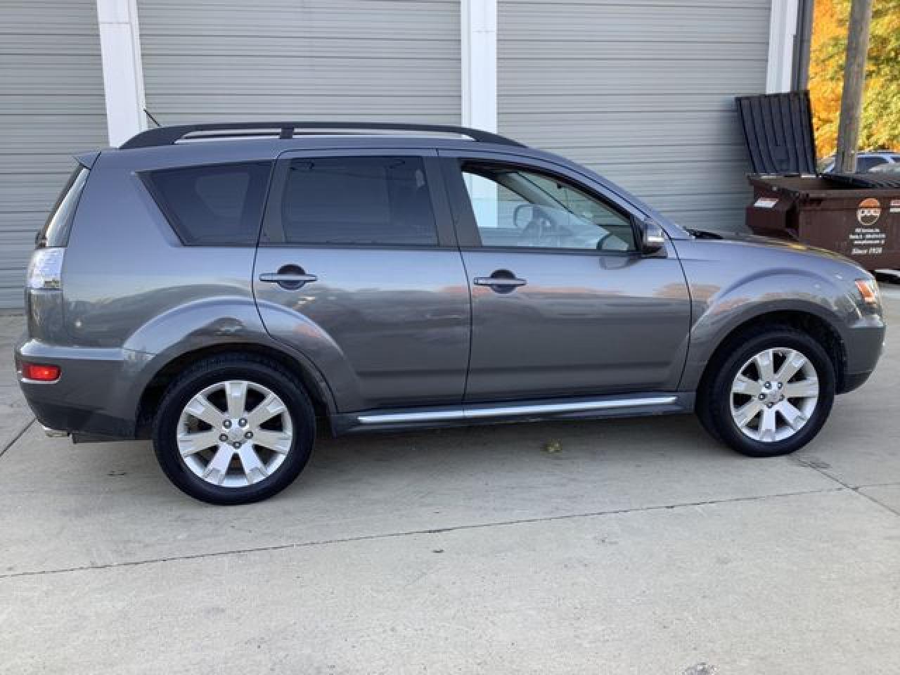 2011 MITSUBISHI outlander