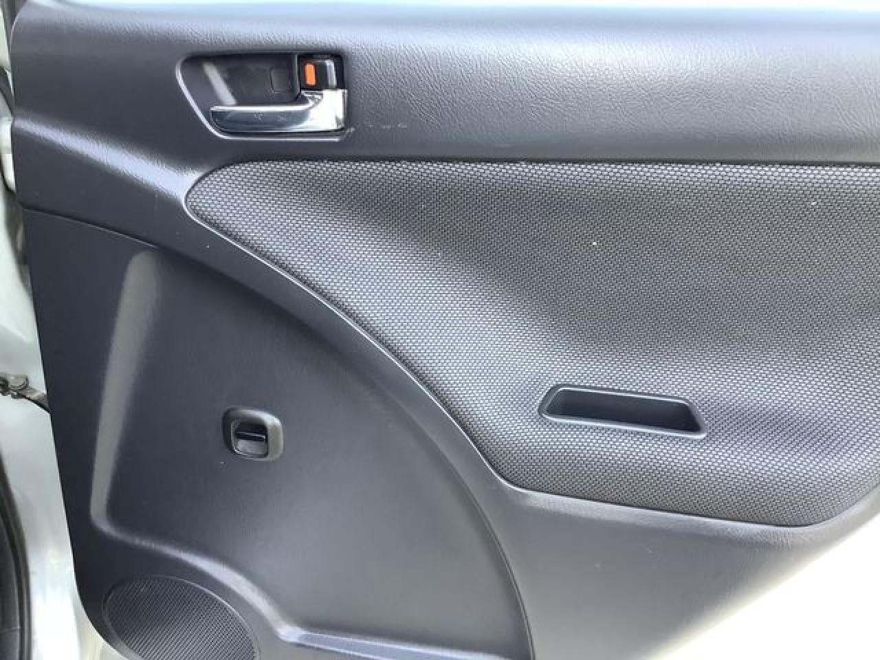 2004 TOYOTA COROLLA