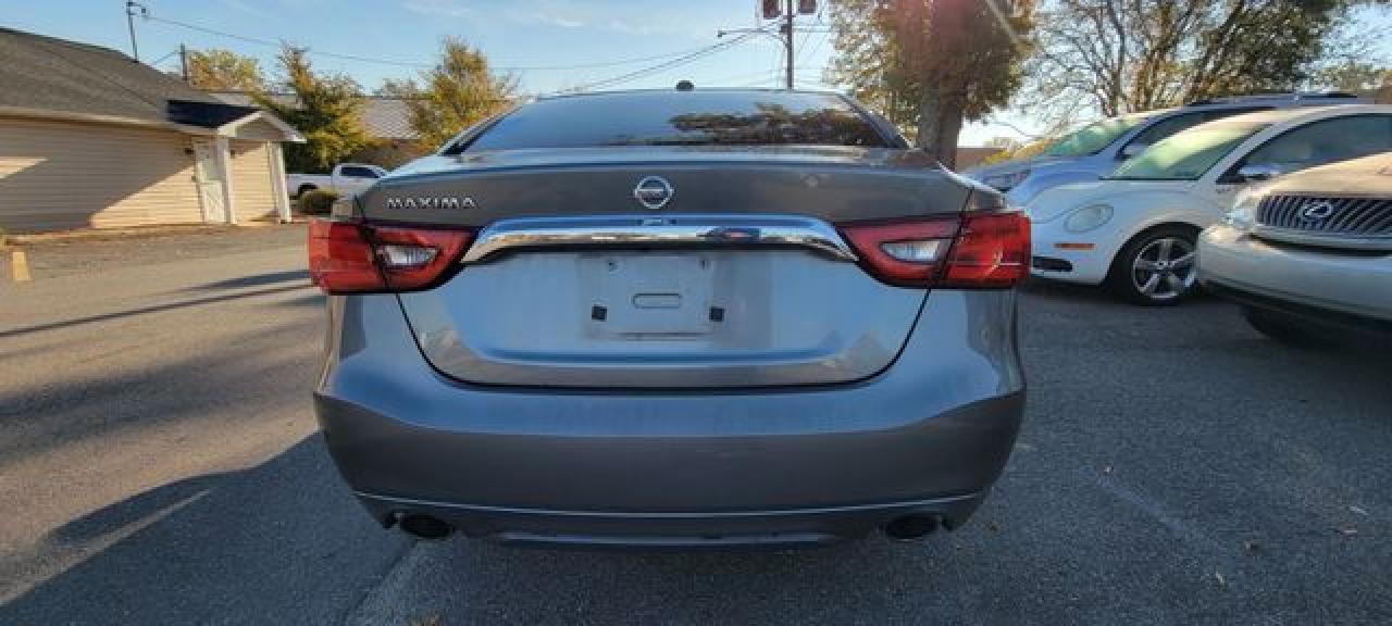 2016 NISSAN Maxima