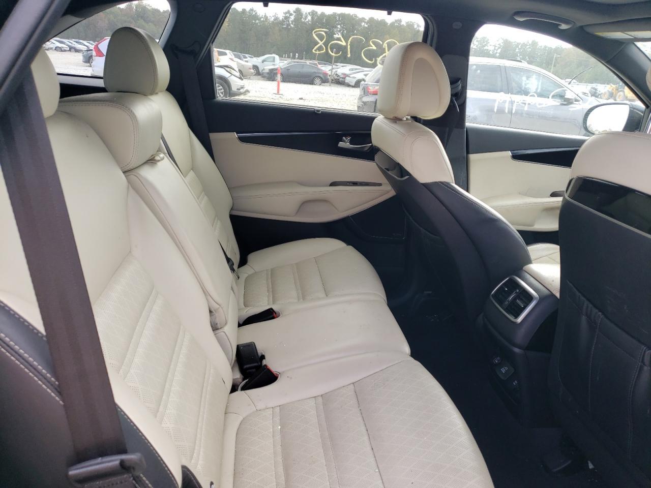 2016 KIA SORENTO