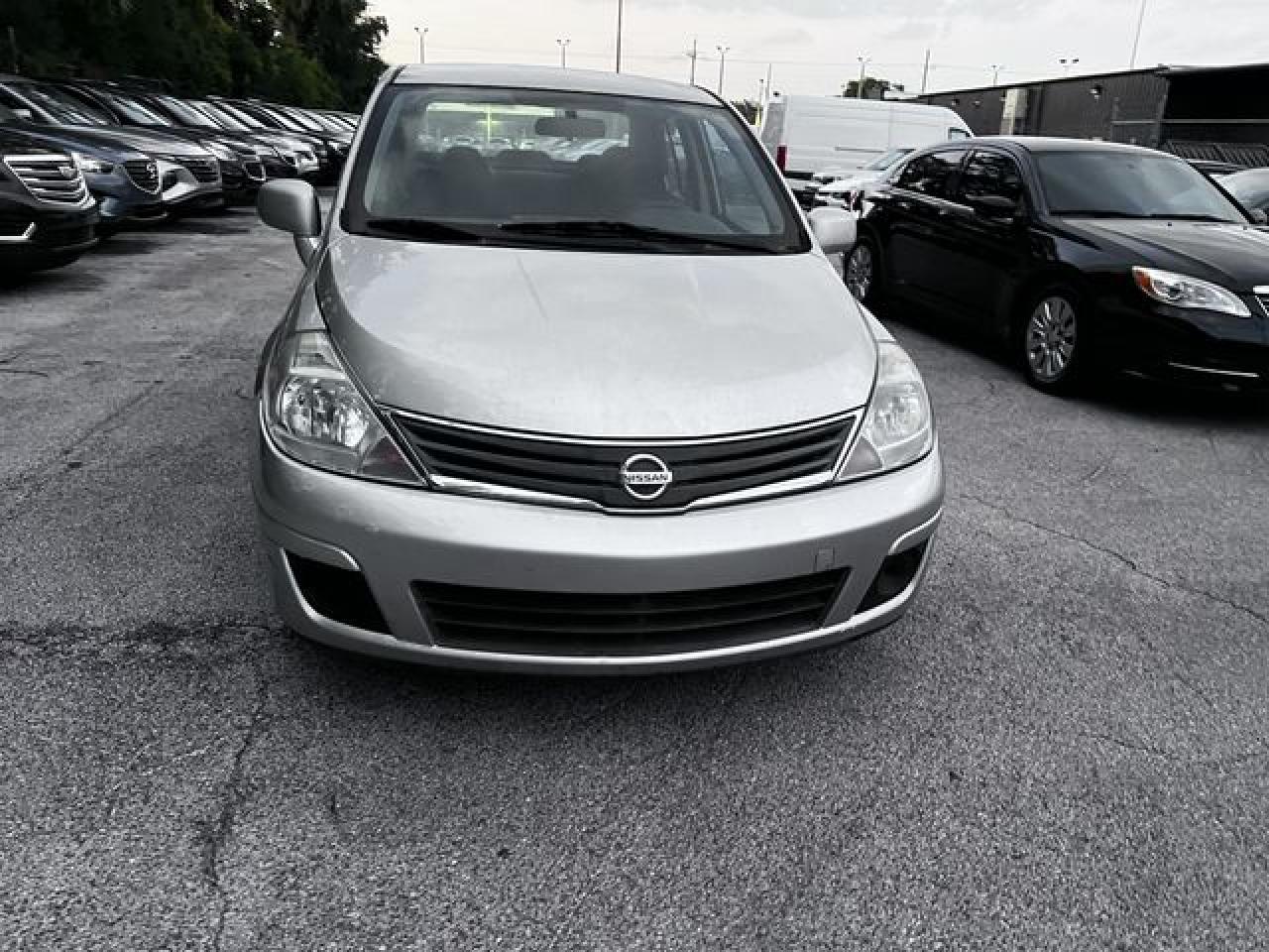 2011 NISSAN VERSA