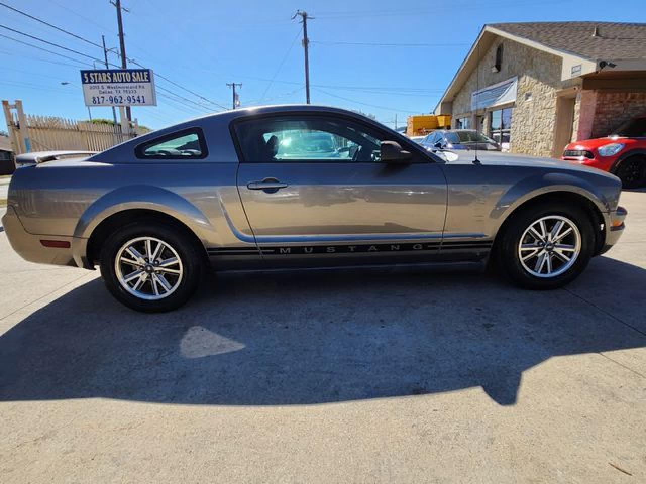 2005 FORD MUSTANG