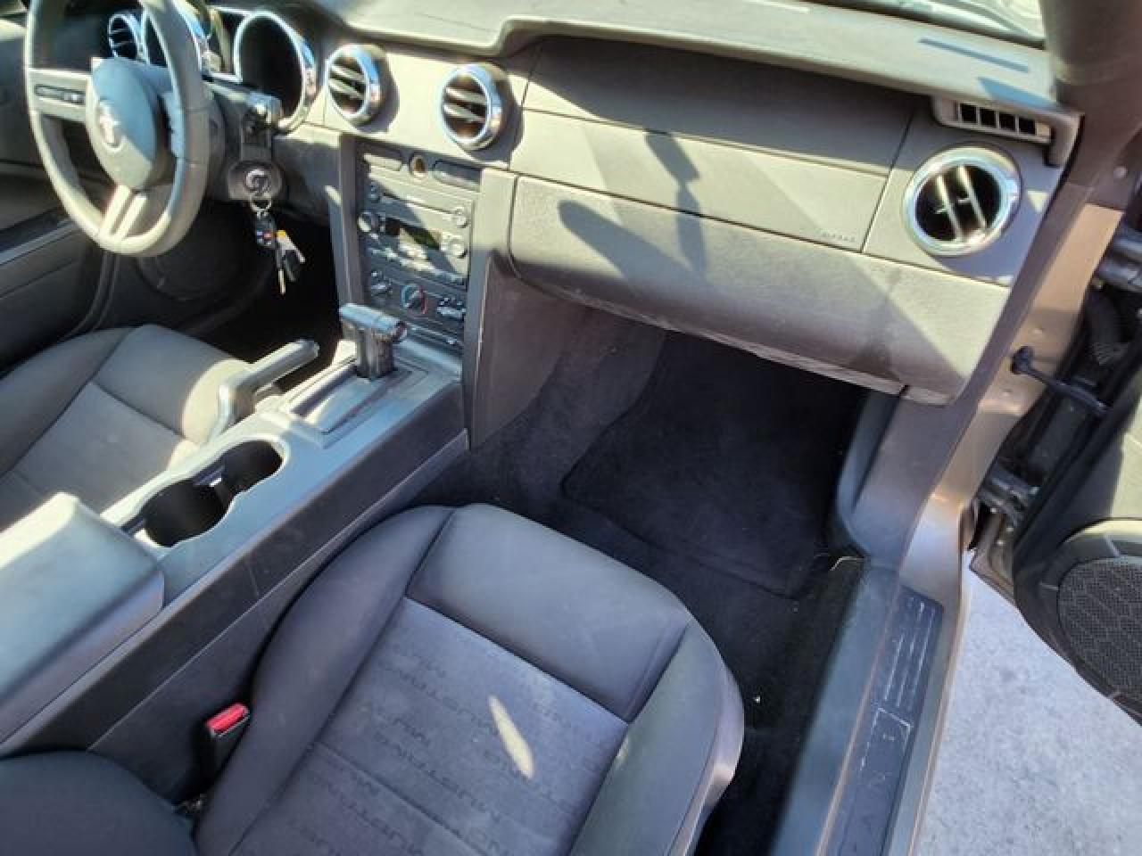 2005 FORD MUSTANG
