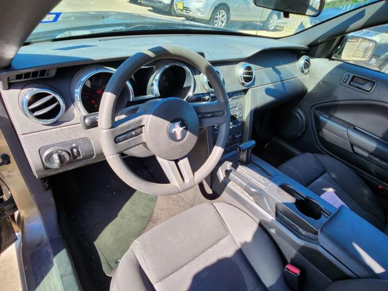 2005 FORD MUSTANG