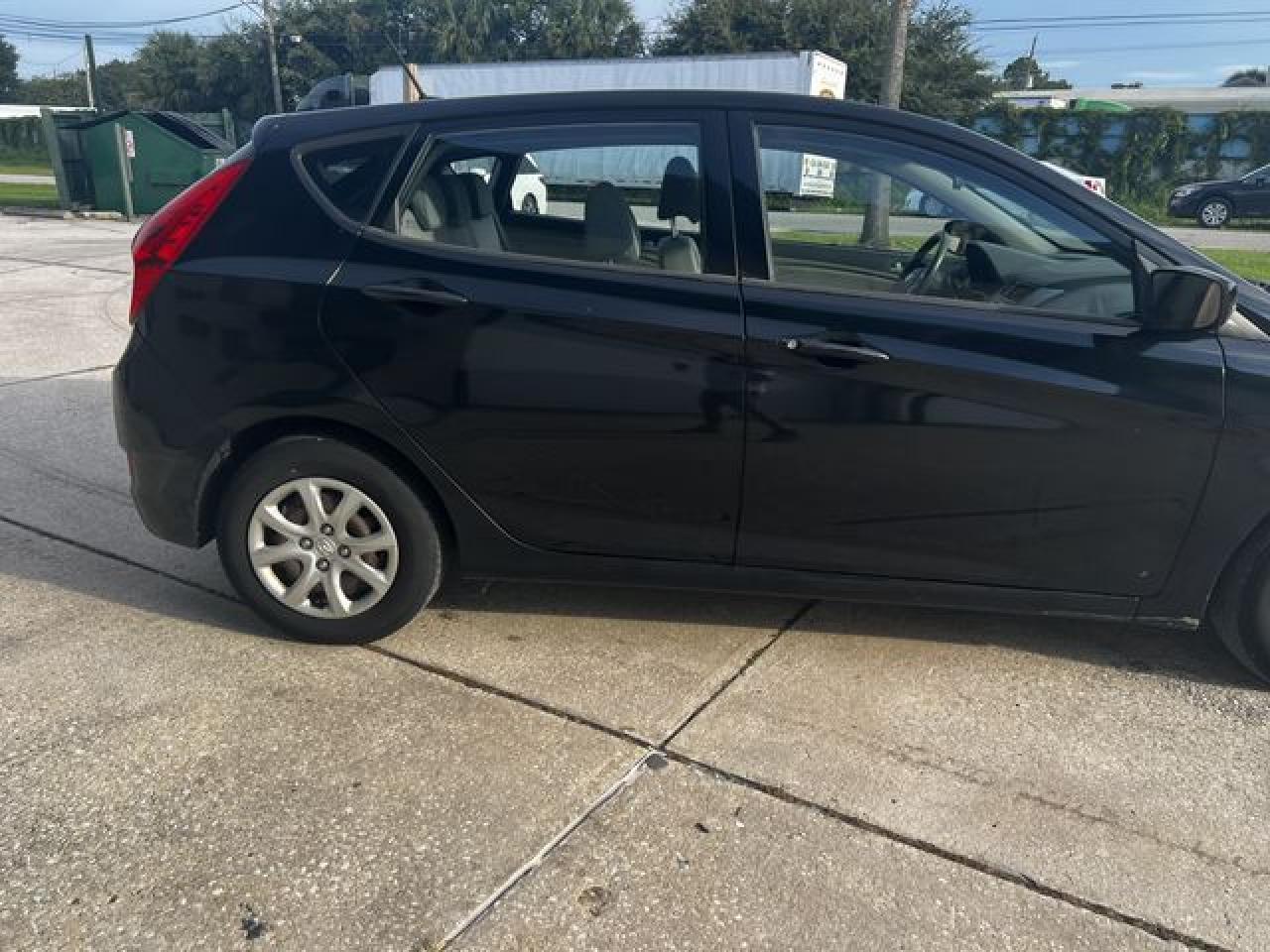 2014 HYUNDAI ACCENT