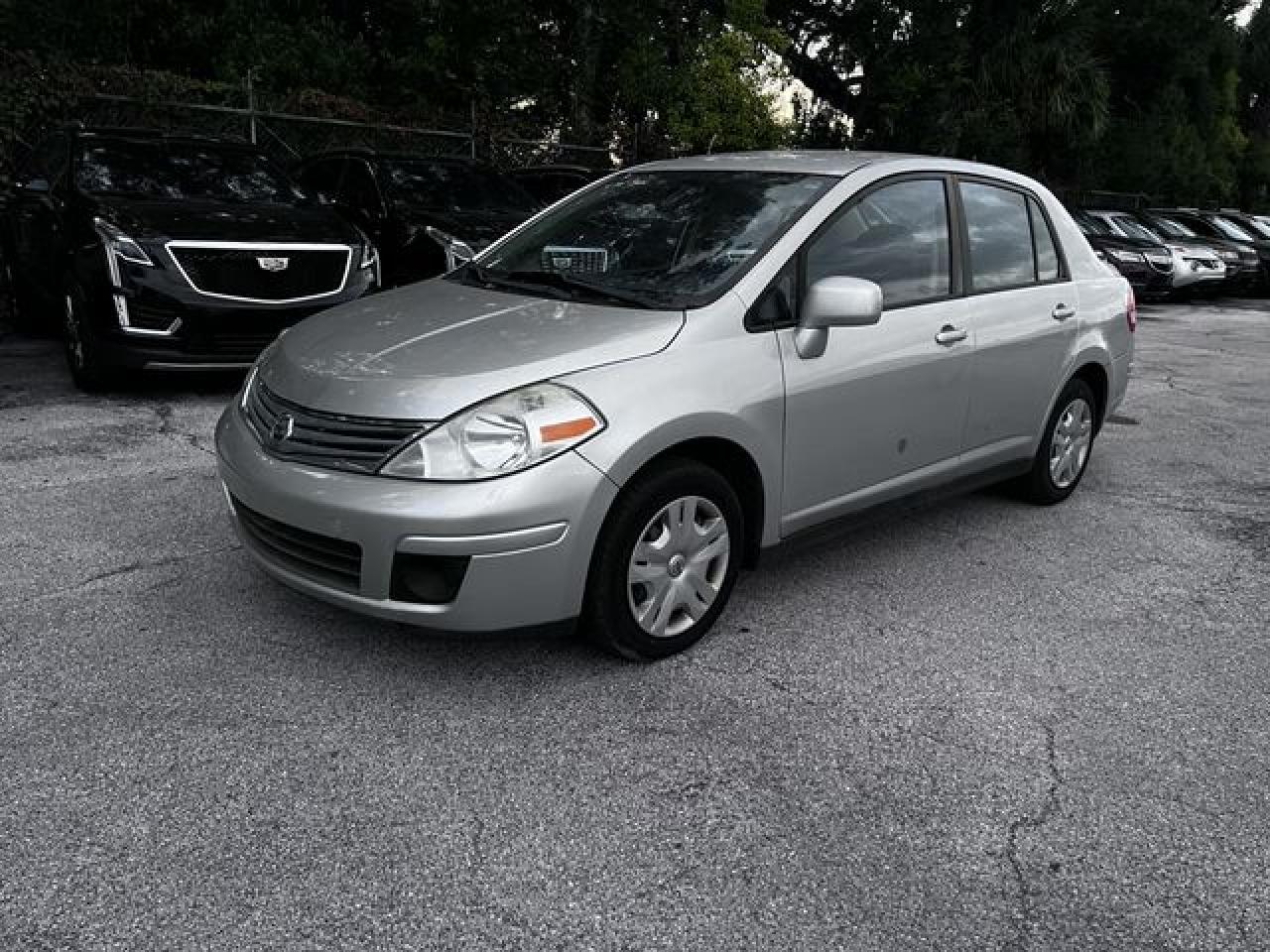 2011 NISSAN VERSA