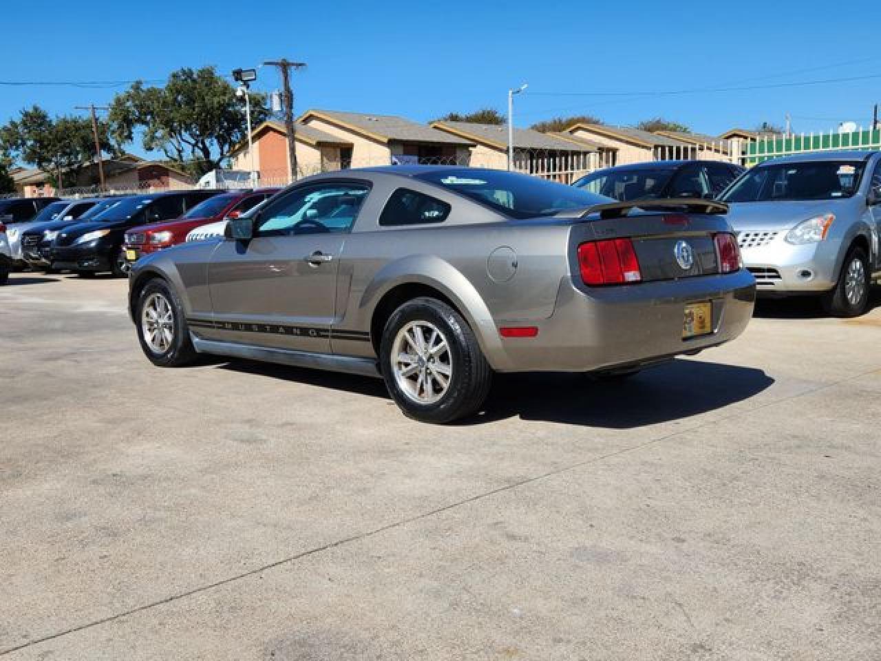 2005 FORD MUSTANG