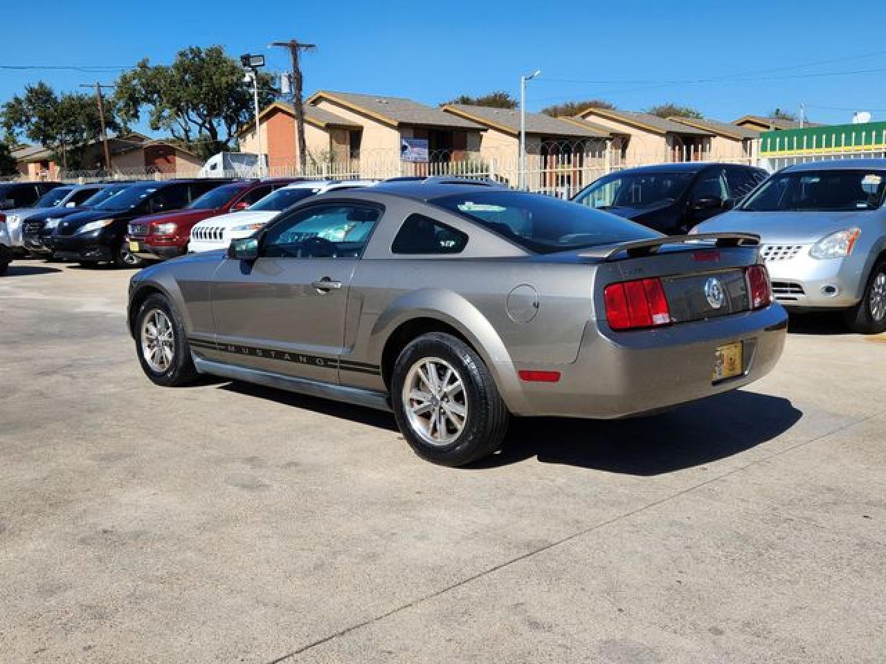 2005 FORD MUSTANG