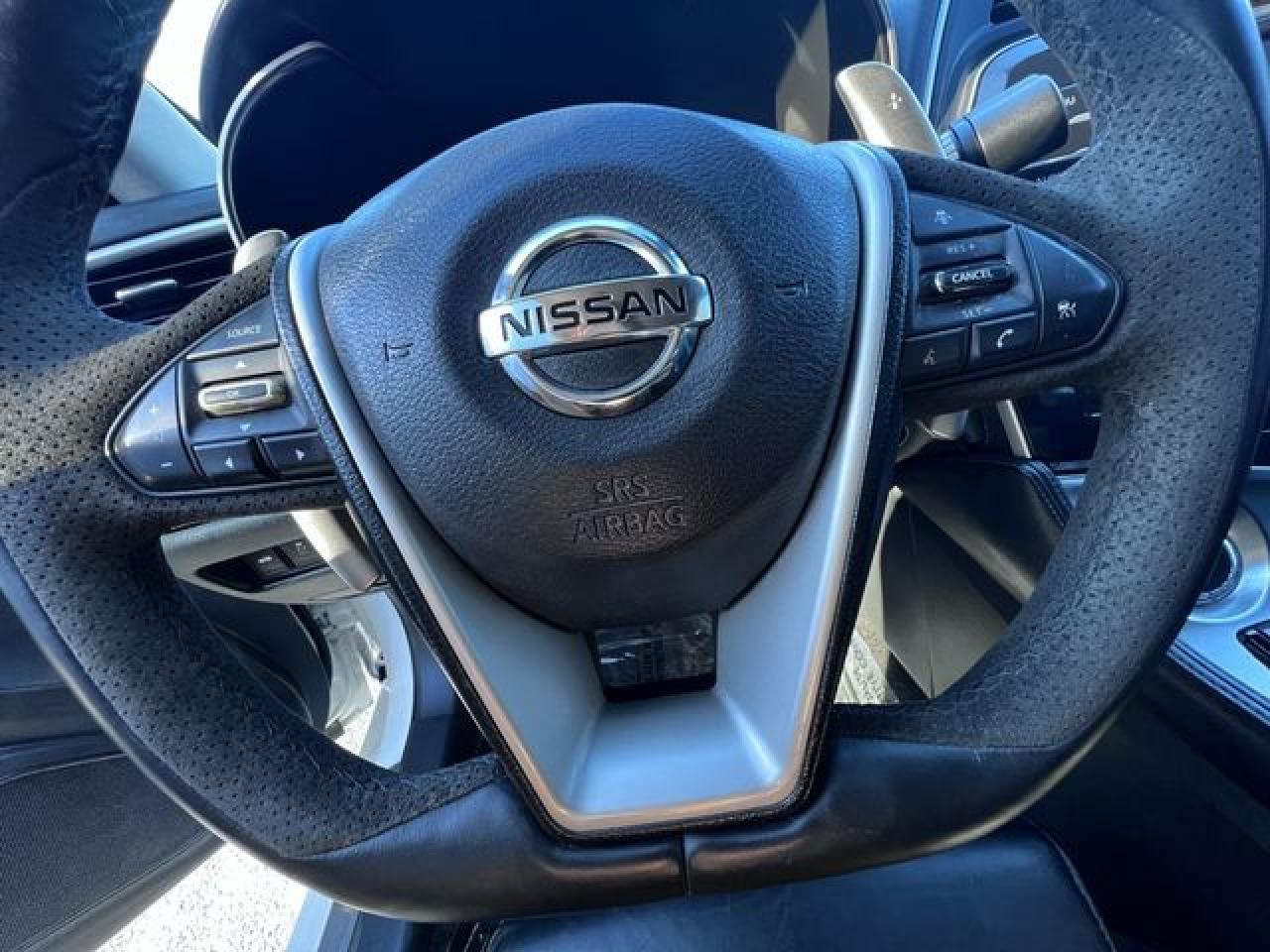 2017 NISSAN Maxima