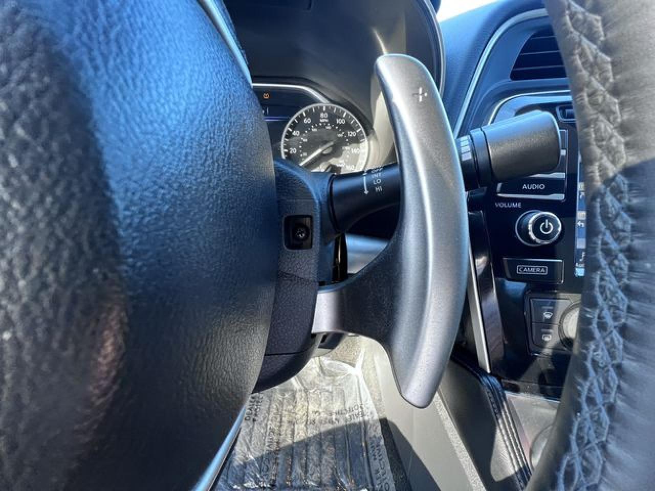 2017 NISSAN Maxima