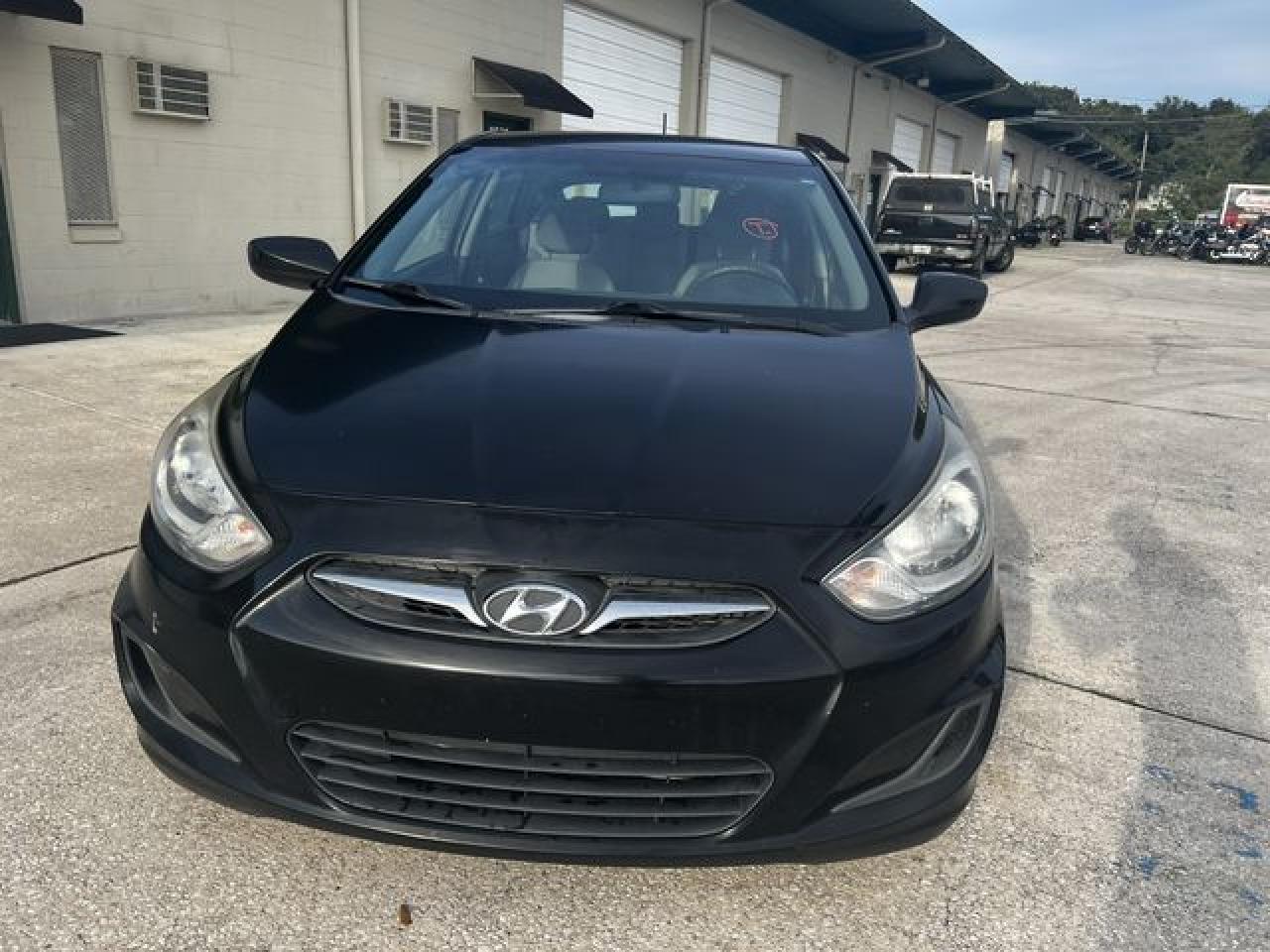2014 HYUNDAI ACCENT