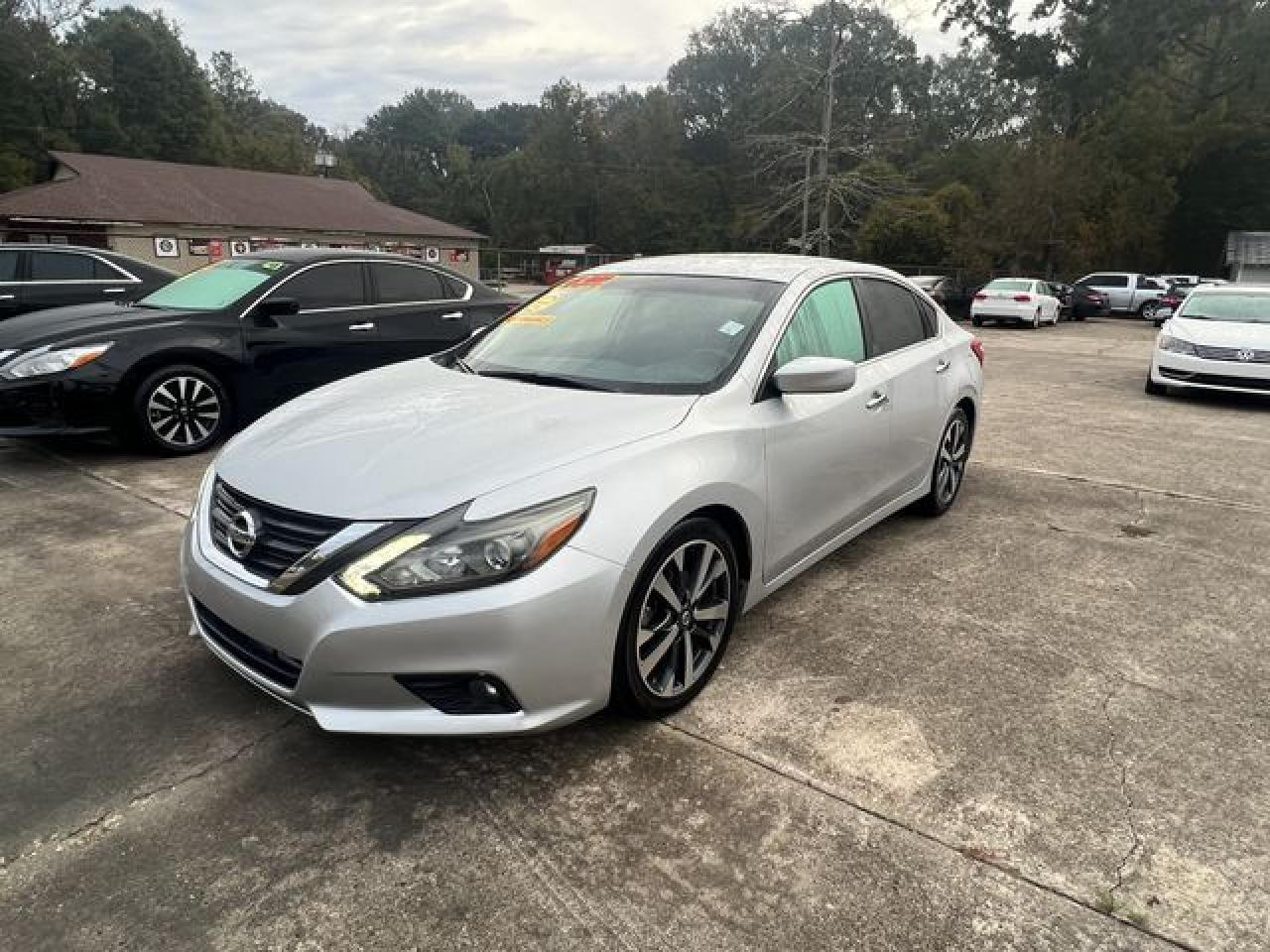 2017 NISSAN ALTIMA