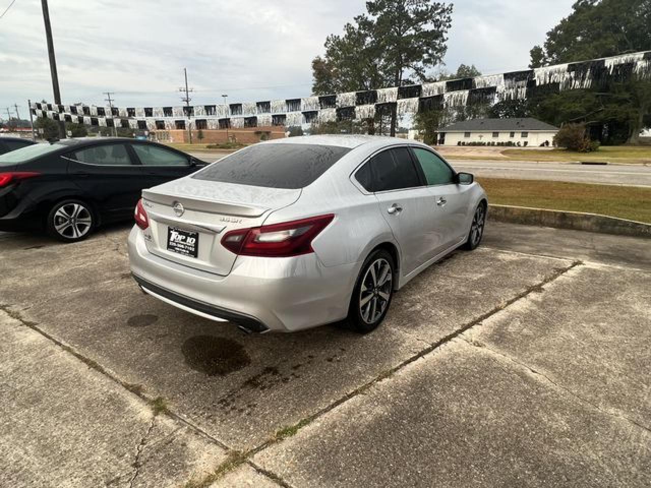 2017 NISSAN ALTIMA