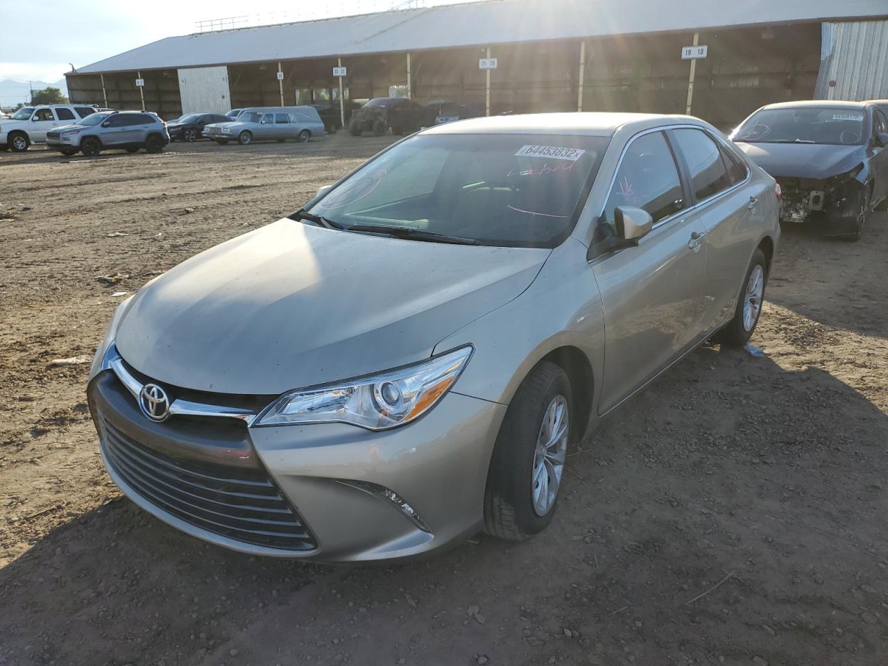 2016 TOYOTA CAMRY