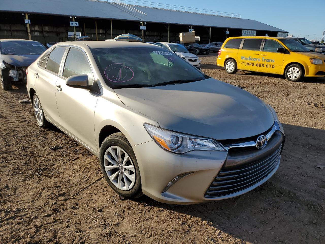 2016 TOYOTA CAMRY