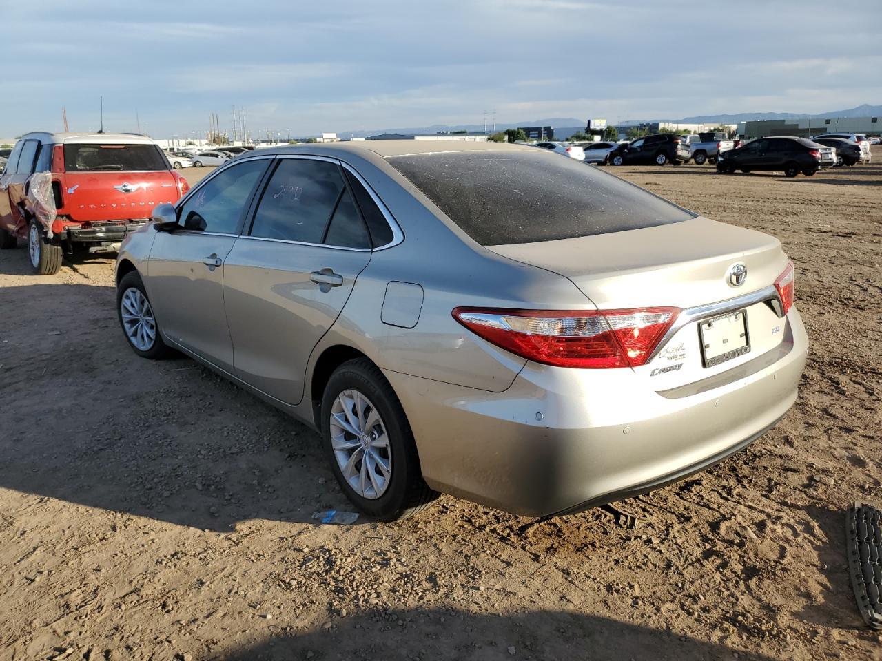 2016 TOYOTA CAMRY