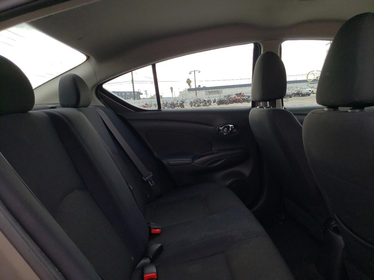 2013 NISSAN VERSA