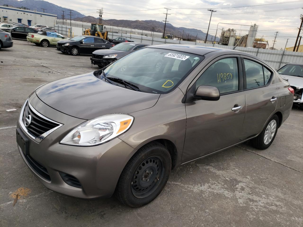 2013 NISSAN VERSA