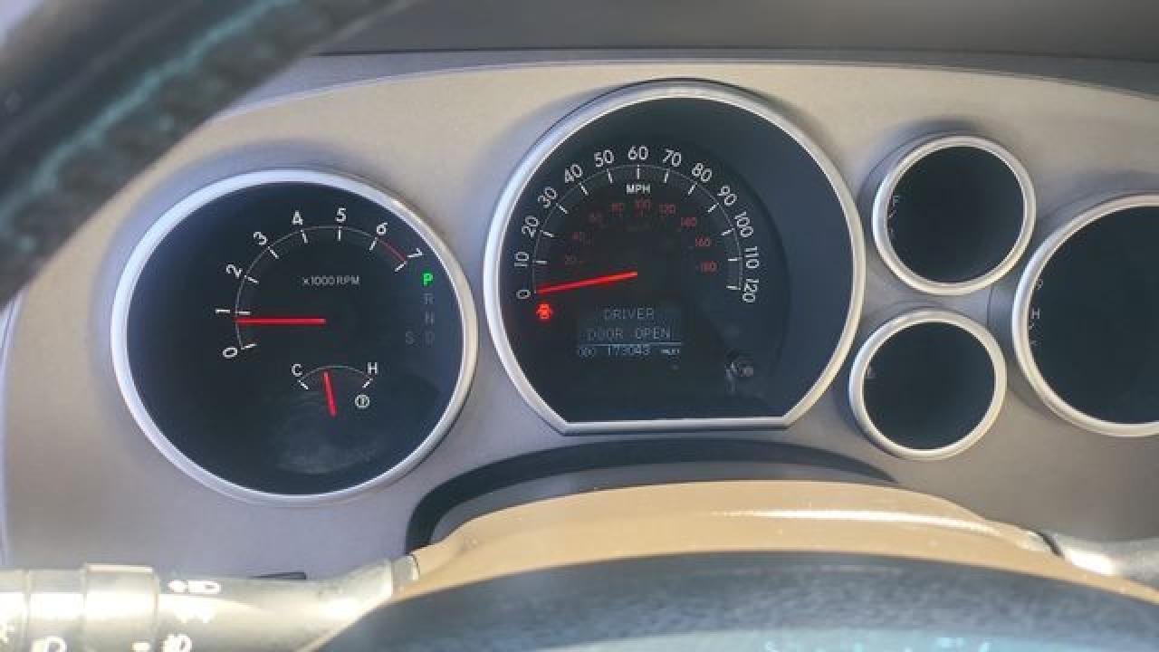 2010 TOYOTA Sequoia